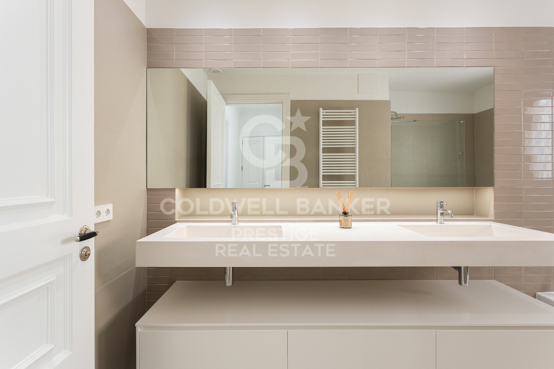 Location saisonnière de luxe inspirée du sud de la France ,Barcelone