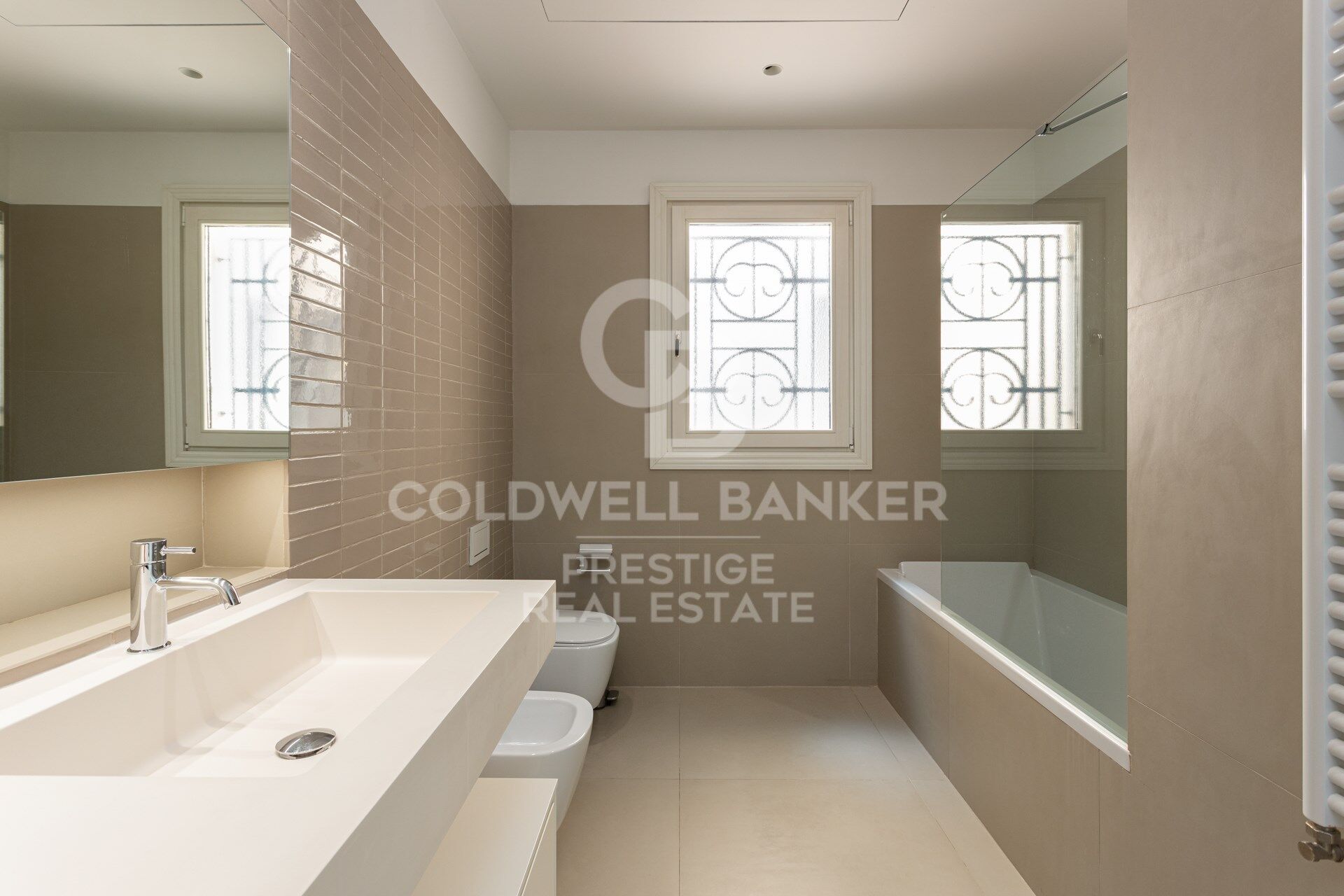 Location saisonnière de luxe inspirée du sud de la France ,Barcelone