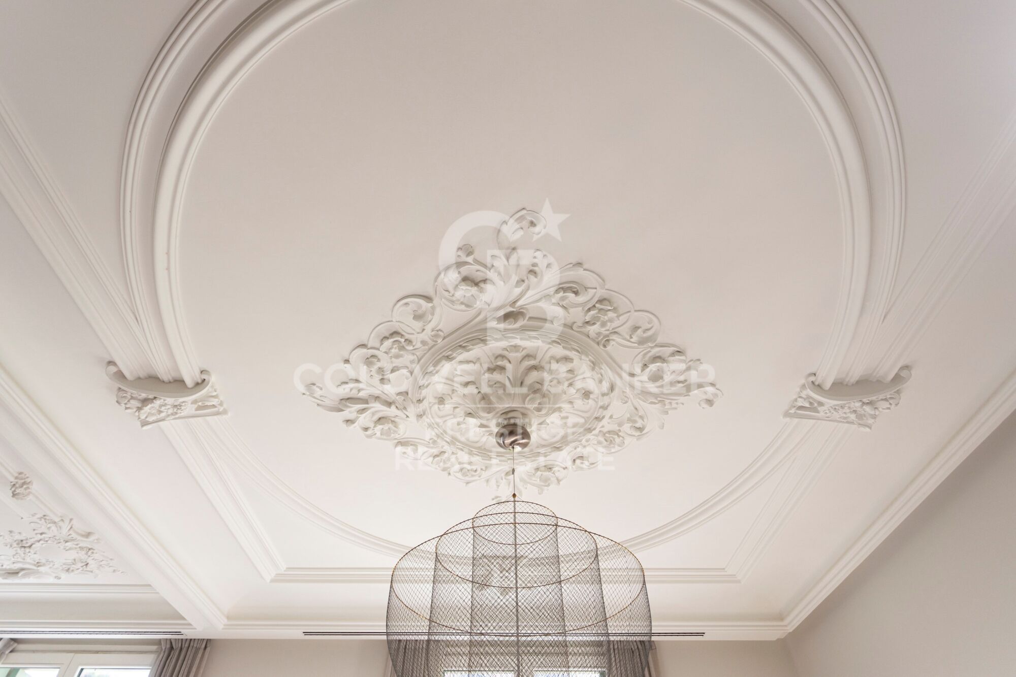 Luxury temporary rental in Casa Burés, Barcelona