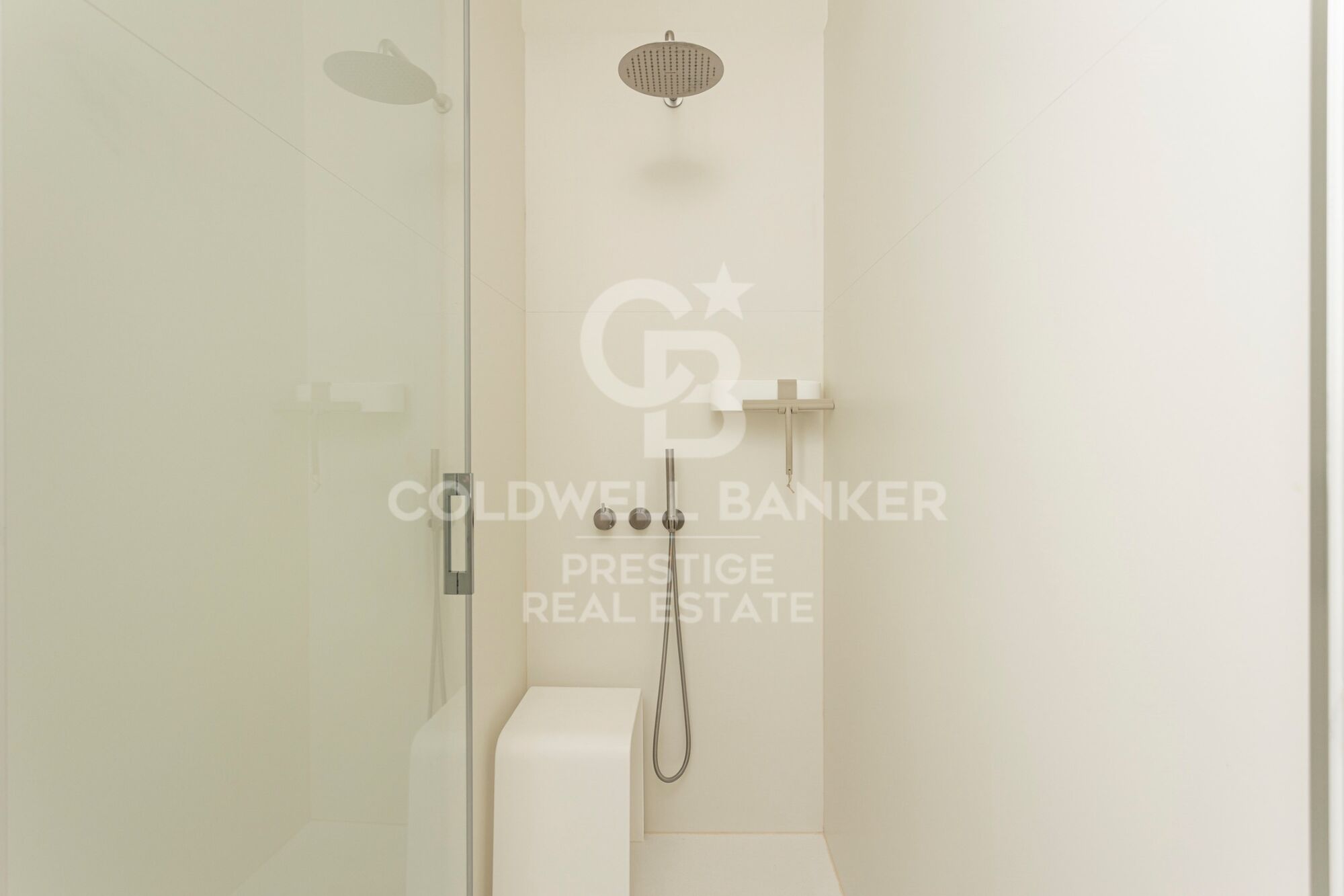 Luxury temporary rental in Casa Burés, Barcelona