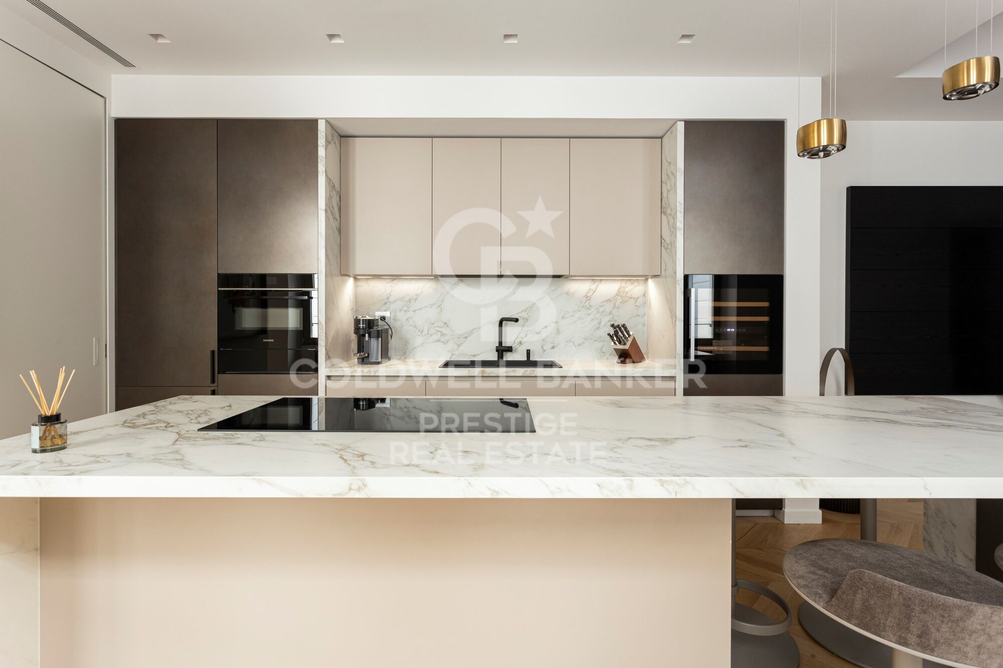 Eleganz und zeitloser Luxus im Herzen des Stadtteils Eixample Dreta in Barcelona