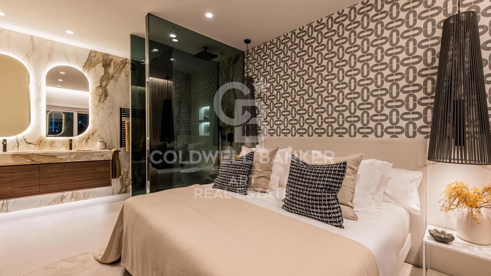 Apartamento elegante en planta baja junto a la playa en Torre Bermeja, Estepona