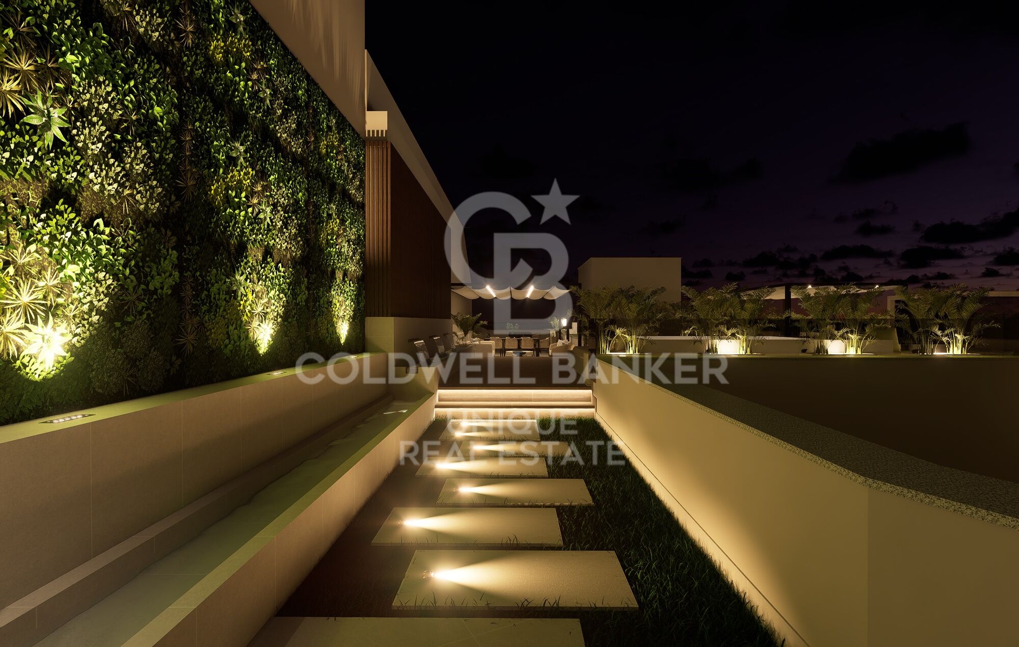 Brand new 4-bedroom penthouse with terrace and pool in the centre of Madrid