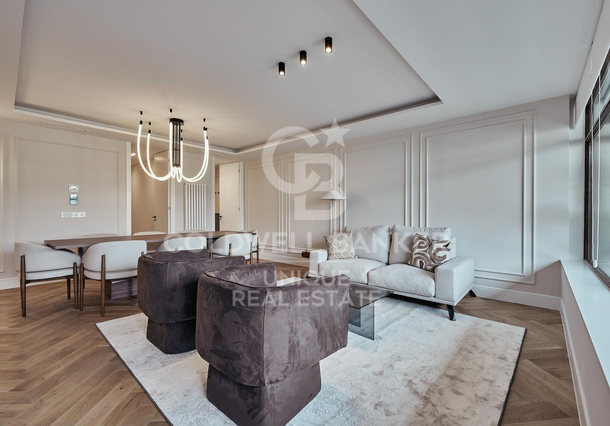 Appartement extérieur flambant neuf de 3 chambres avec terrasse à Castellana, Madrid