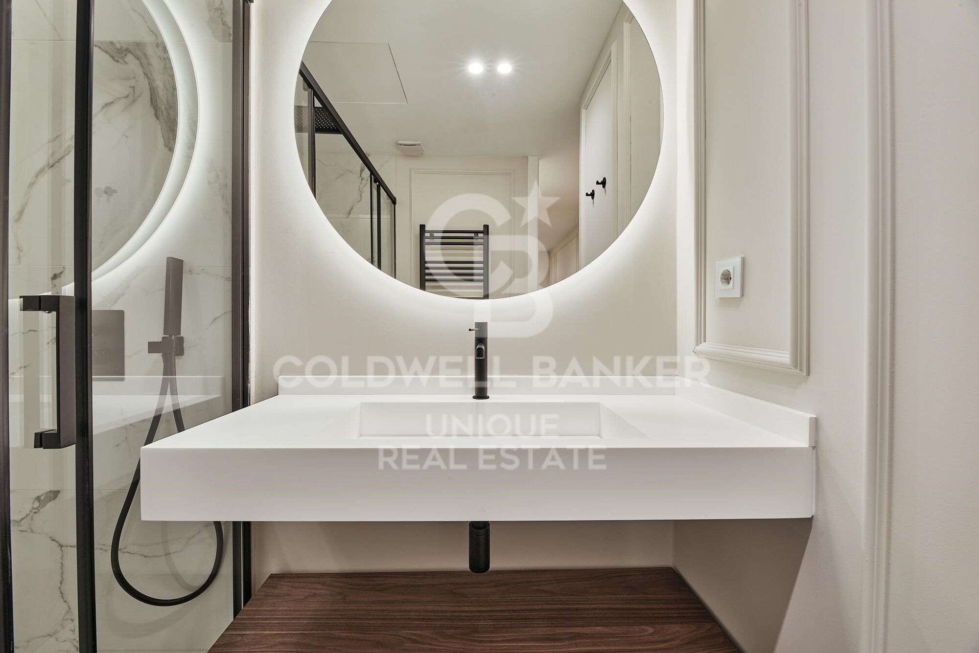 Brand new 3-bedroom exterior flat with terrace in Castellana, Madrid