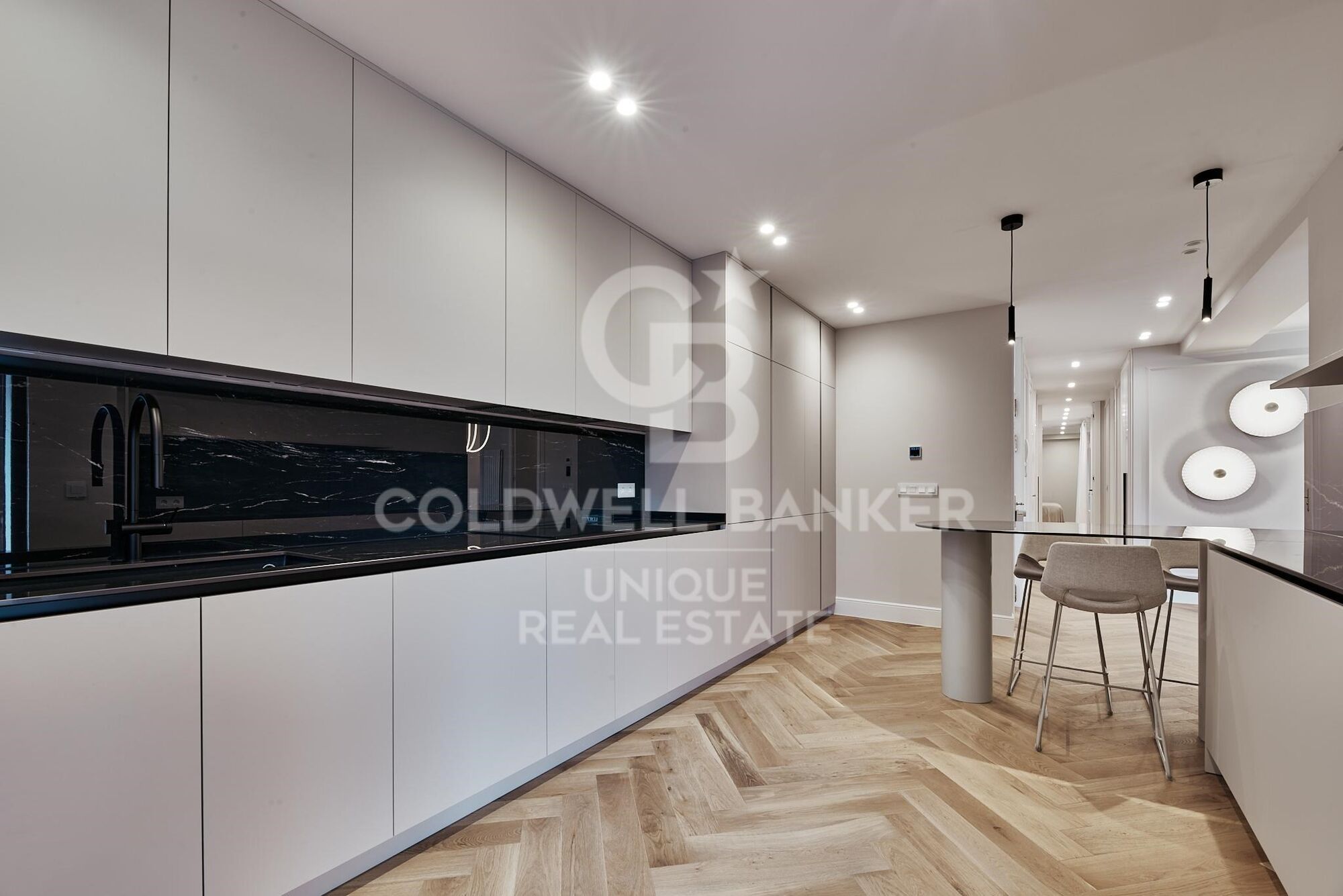 Appartement extérieur flambant neuf de 3 chambres avec terrasse à Castellana, Madrid