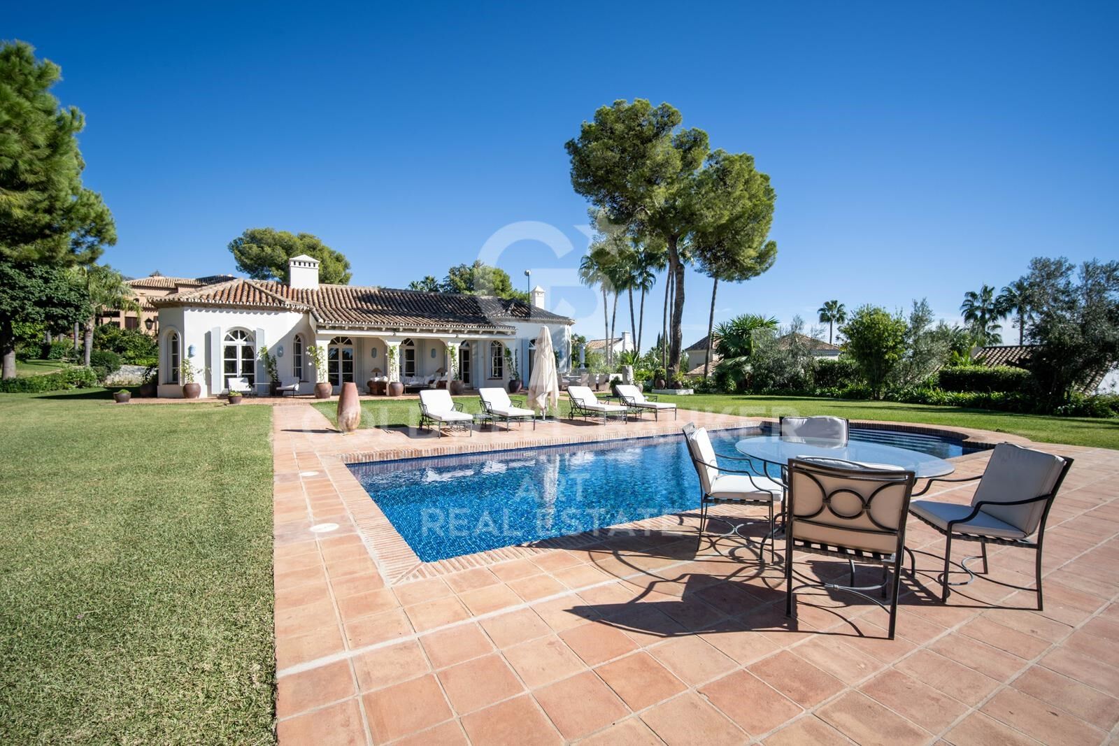 A serene oasis of luxury in Altos Reales, Marbella