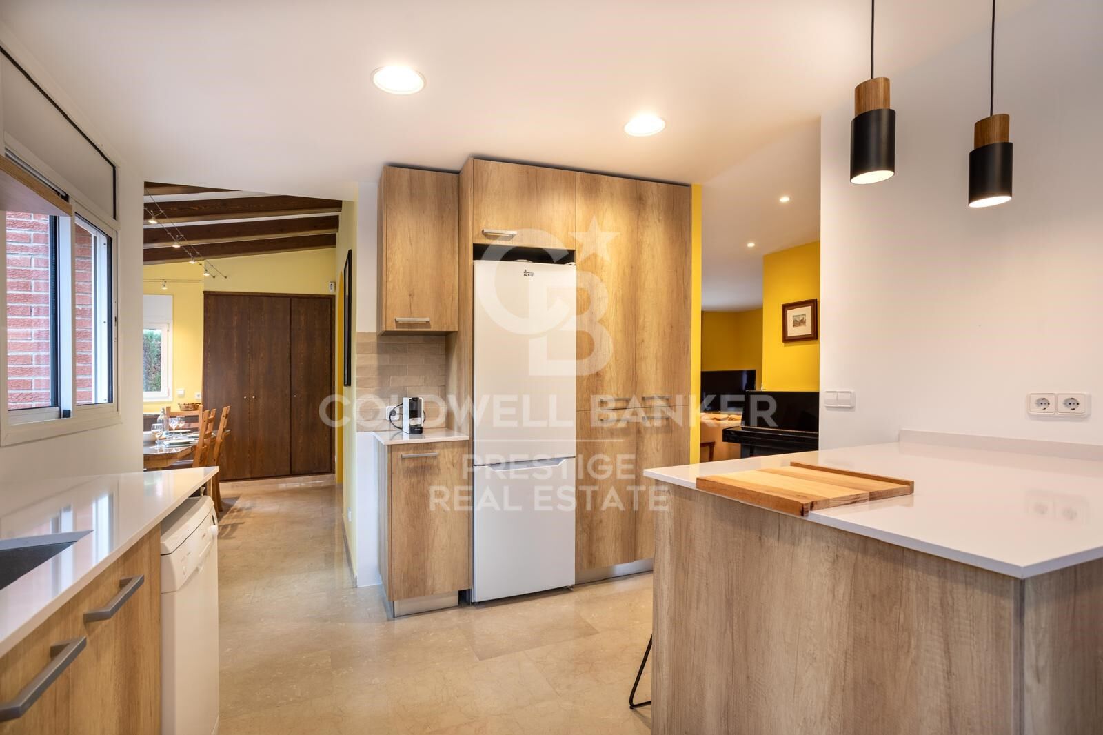 Semi-detached house with sea views, private pool and tourist license in Sant Vicenç de Montalt