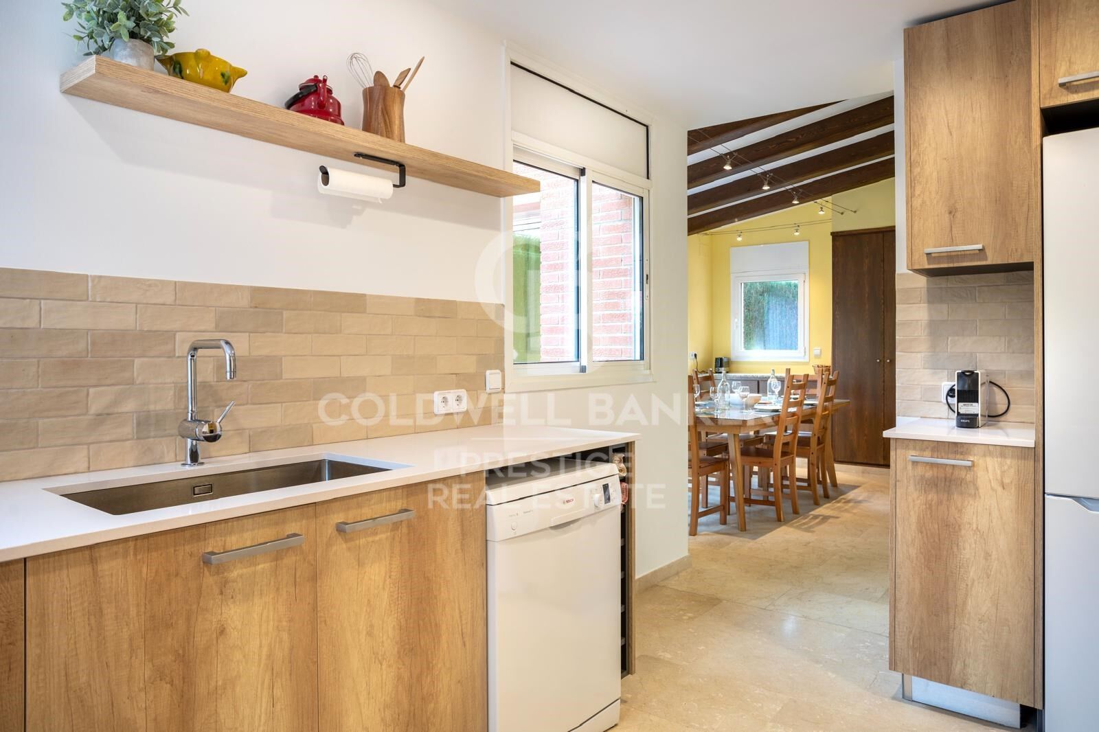 Maison mitoyenne avec vue sur la mer, piscine privée et licence touristique