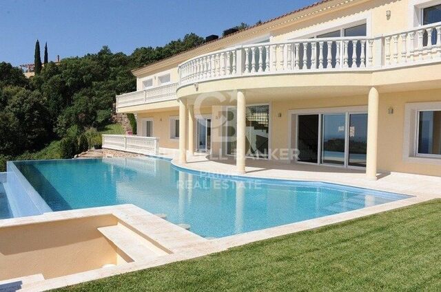 Villa exclusive à vendre située à Platja d'Aro, Costa Brava.