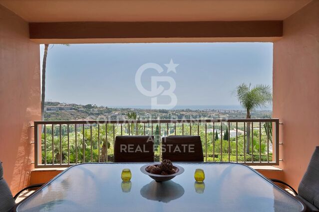 Elegant apartment with panoramic views in Royal Flamingos, Benahavís