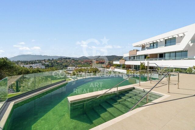 Dream penthouse with panoramic views in Cabopino, Marbella