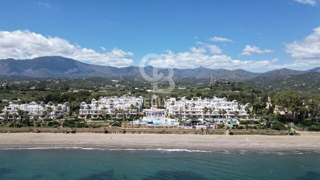 Elegant seaside apartment, Dominion Beach New Golden Mile, Estepona