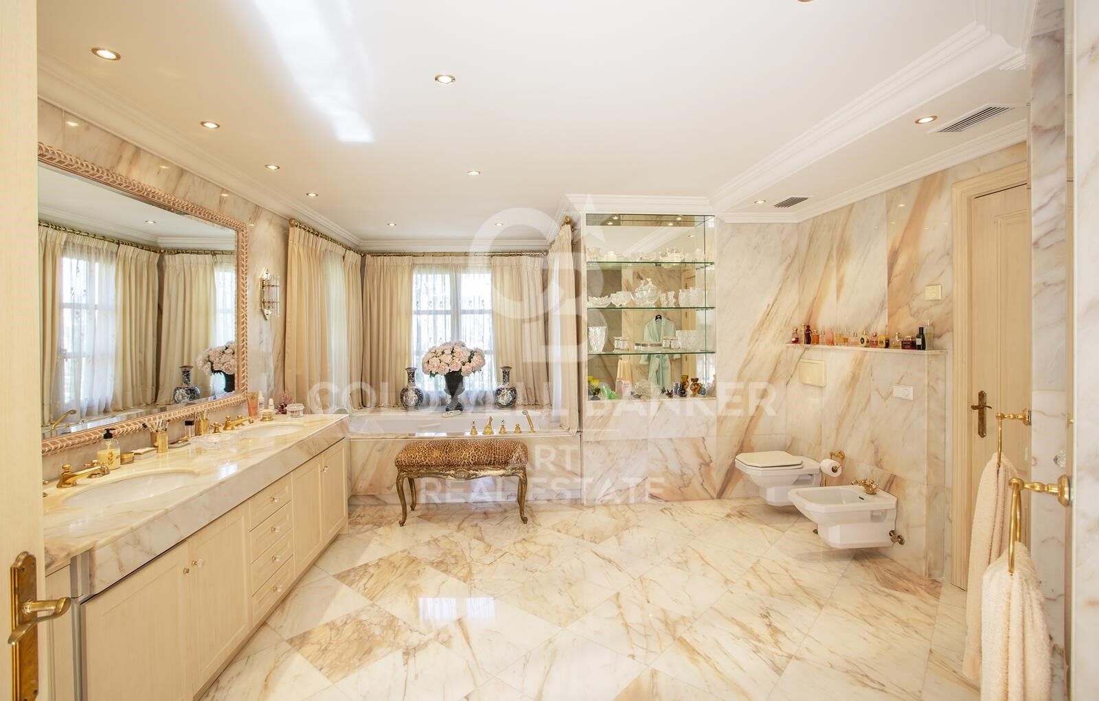 Villa with timeless elegance in the heart of Nueva Andalucía, Marbella