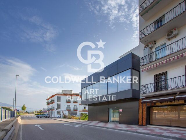 Edificio comercial en ubicación estratégica - San Pedro de Alcántara, Marbella