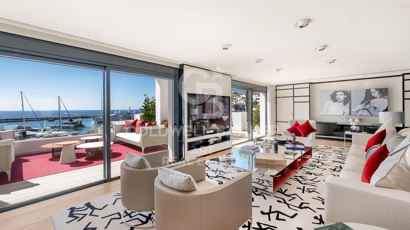 Apartamento elegante junto al mar en Puerto Banús, Marbella