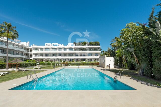 Modern apartment walking distance to amenities - Bel-Air, Estepona