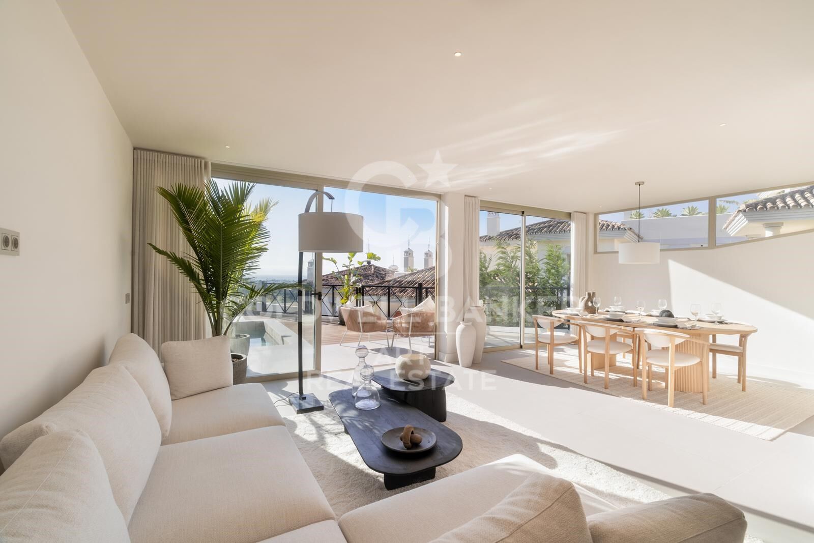 Modern apartment with private pool and breathtaking views - Nueva Andalucía