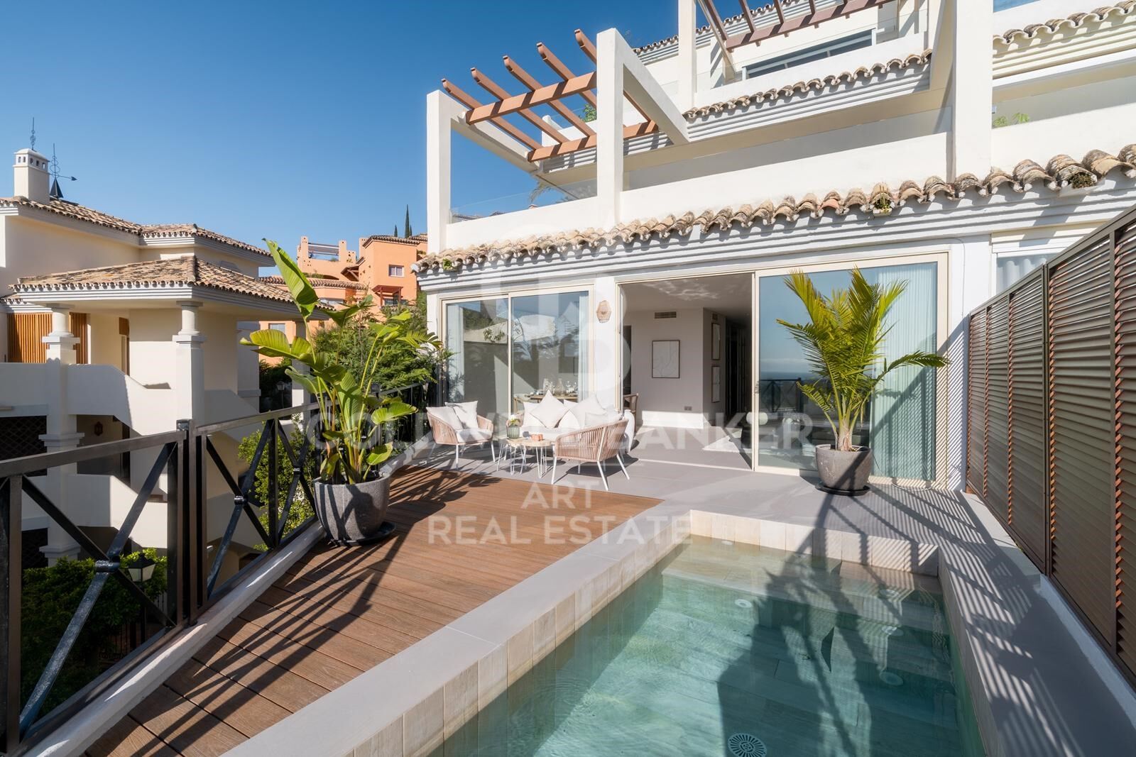 Modern apartment with private pool and breathtaking views - Nueva Andalucía