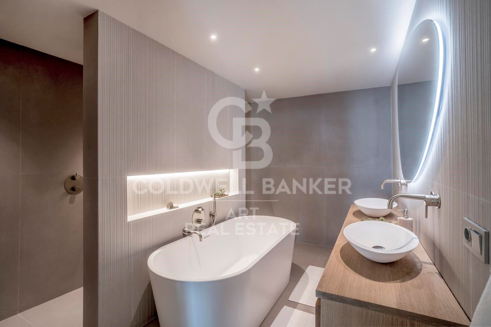 Modern apartment with private pool and breathtaking views - Nueva Andalucía