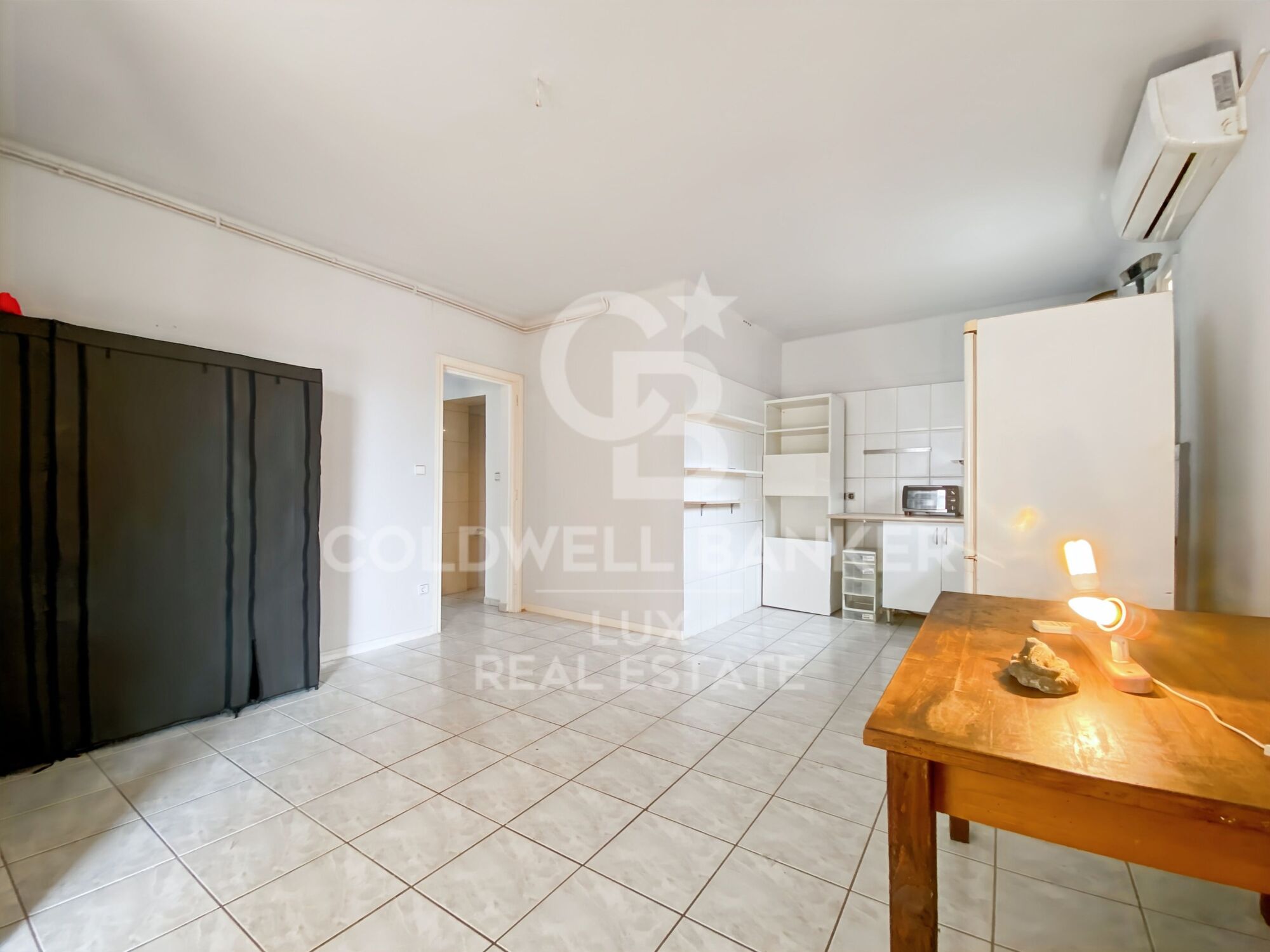 Casa con garaje, terraza y cerca de la playa