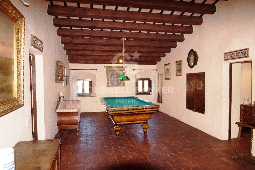 Exclusive masia for sale located near Cruïlles