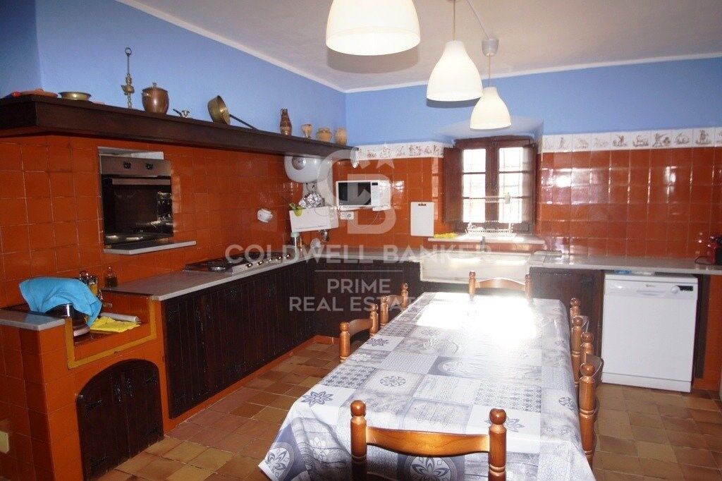 Exclusive masia for sale located near Cruïlles