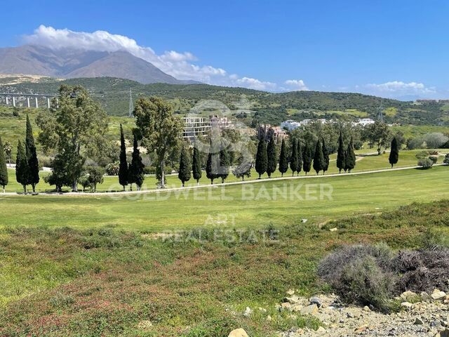 Proyecto de 14 parcelas en primera línea de golf, Estepona, Costa del Sol