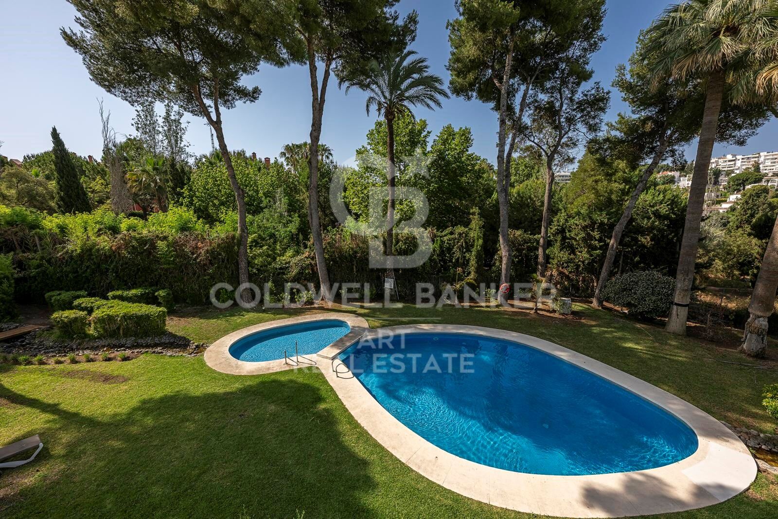 Elegante villa mediterránea en Atalaya de Río Verde, Nueva Andalucía, Marbella