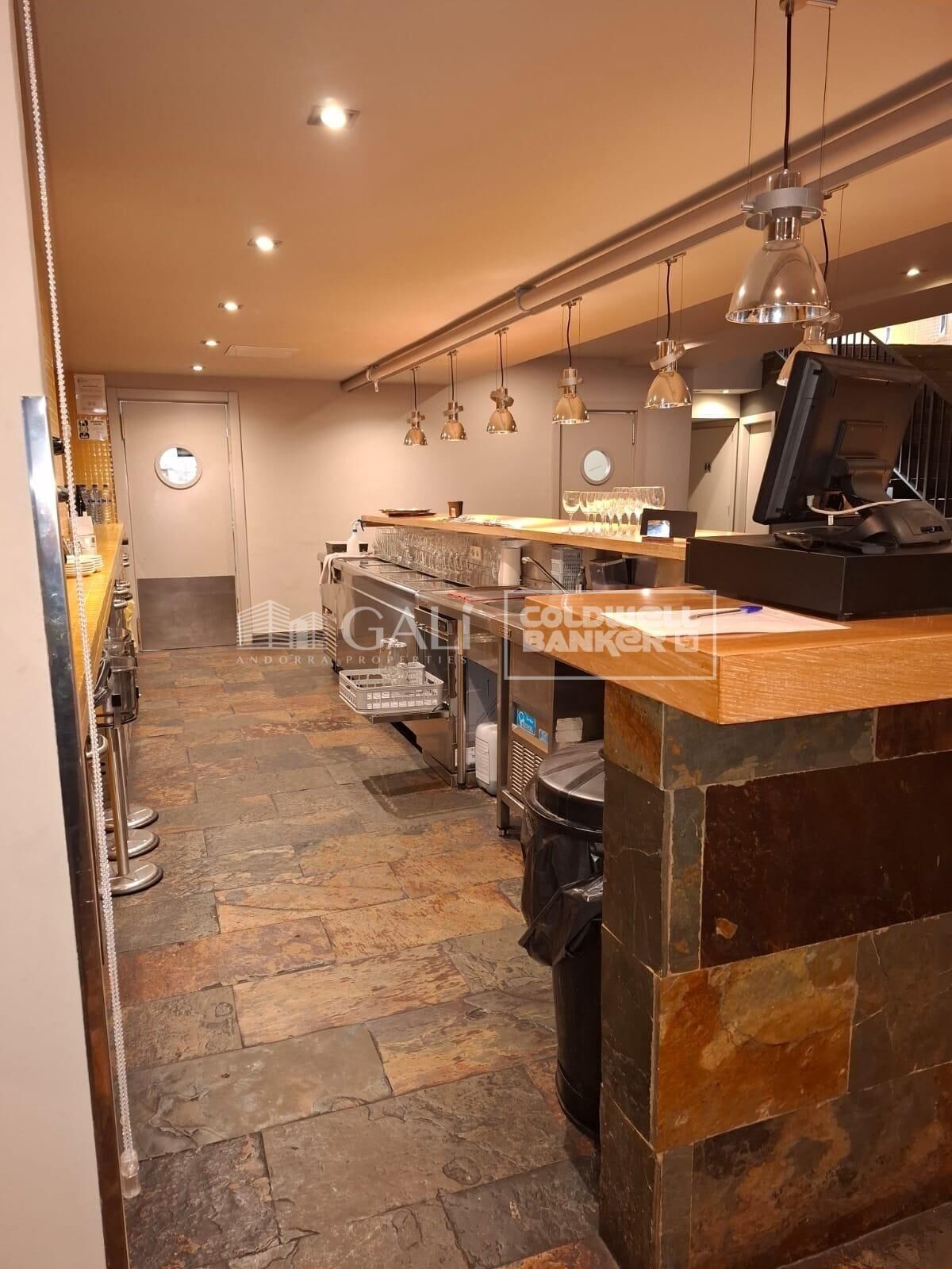 Local comercial Alquiler Encamp