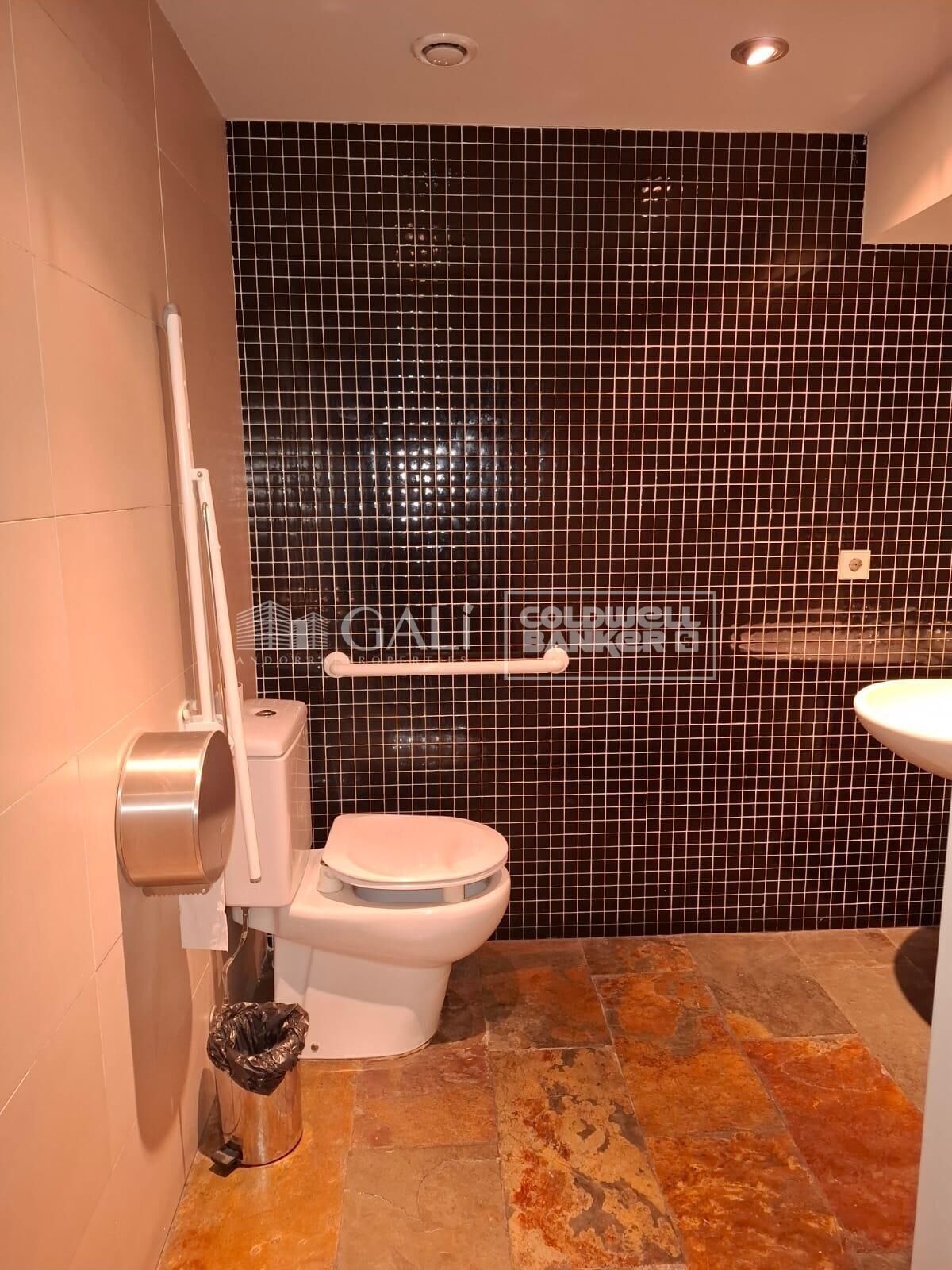 Local comercial Alquiler Encamp