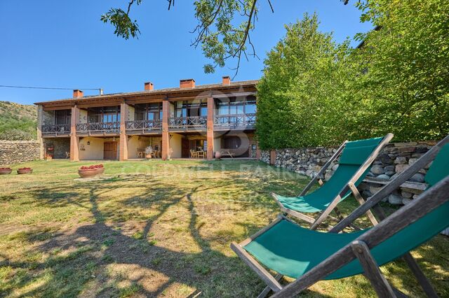 House 3 Bedrooms Triplex Rent Ur