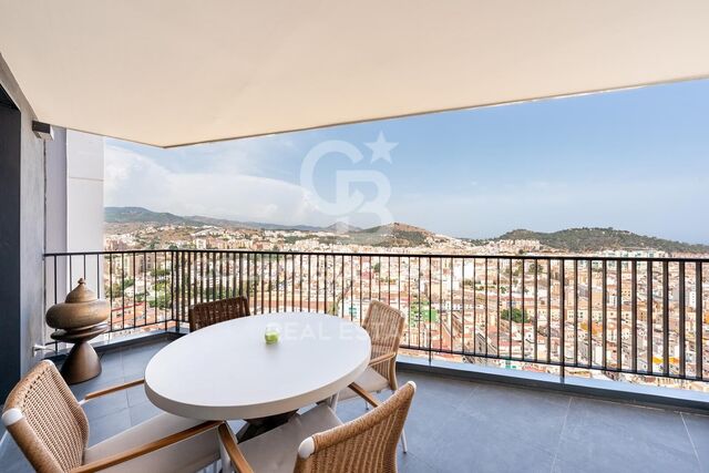 Sophisticated contemporary apartment above Málaga