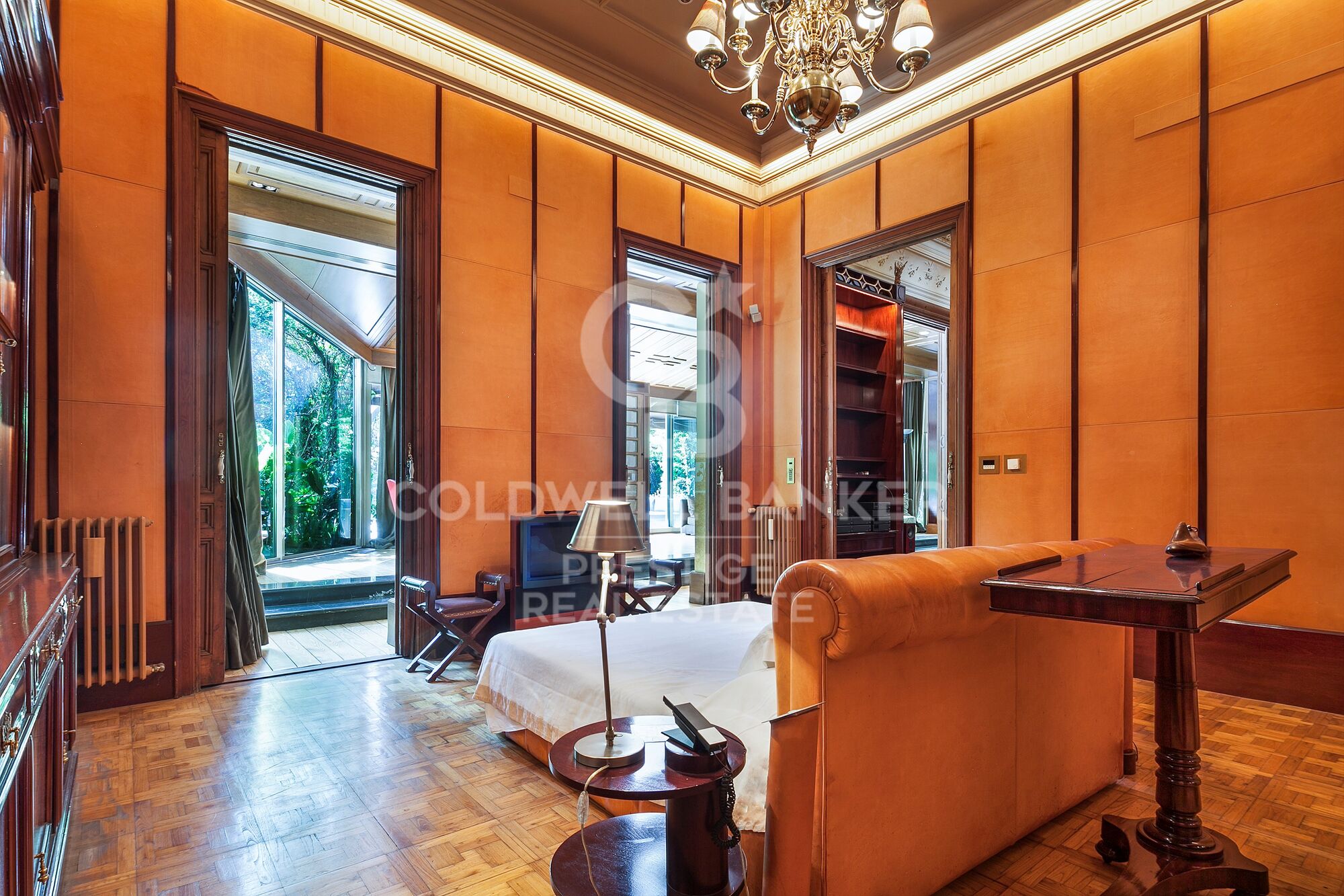 Modernist flat for sale in Paseo de Gracia