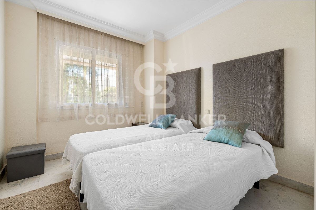 Appartement lumineux d'angle avec grande terrasse à Marina Banús, Puerto Banús, Marbella