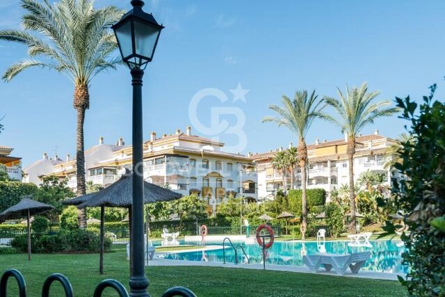 Stunning ground floor apartment with private garden in Puerto Banús, Marbella