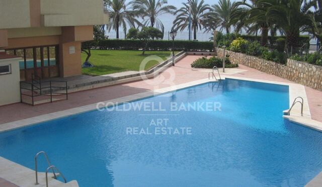 Beachside apartment with direct access to Marbella's promenade