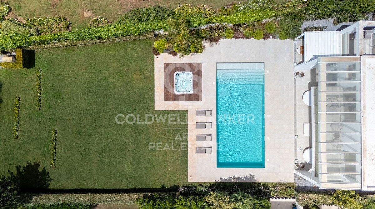 Villa de luxe avec vues spectaculaires à Santa Clara Golf, Marbella