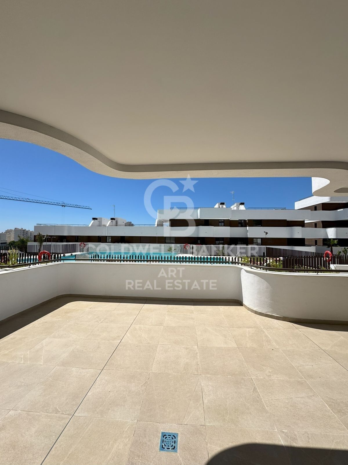 Modernes Apartment mit Meerblick im Zentrum von Estepona