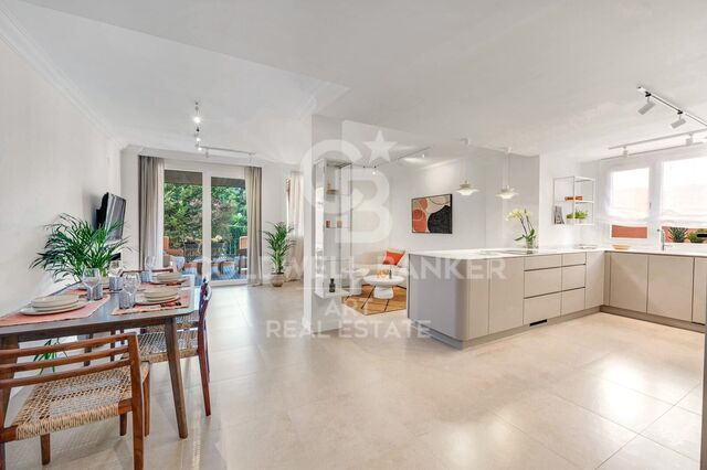 Modern elegance by the coast - steps from Blue Bay Hotel, Estepona