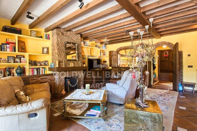 Charming 3-bedroom townhouse in the heart of Benahavís Pueblo
