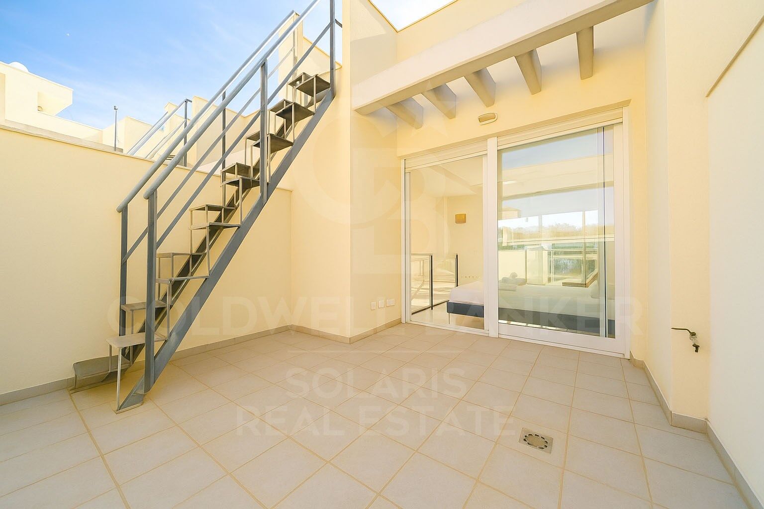 Stadthaus mit Aussicht, Pool und Privatsphäre in Jávea - Arenal Area