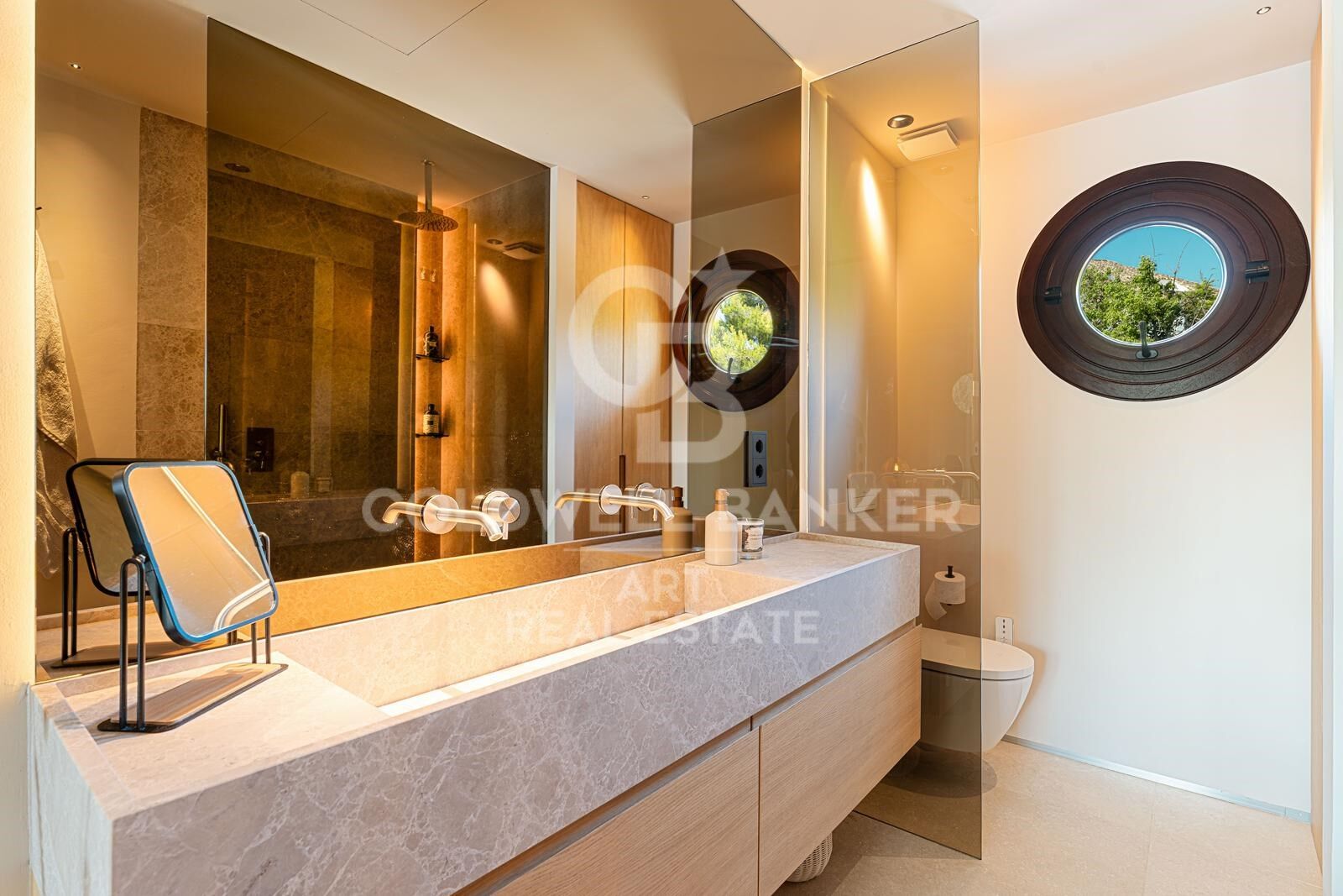 Elegant 3-bedroom duplex penthouse in Las Lomas del Rey, Marbella