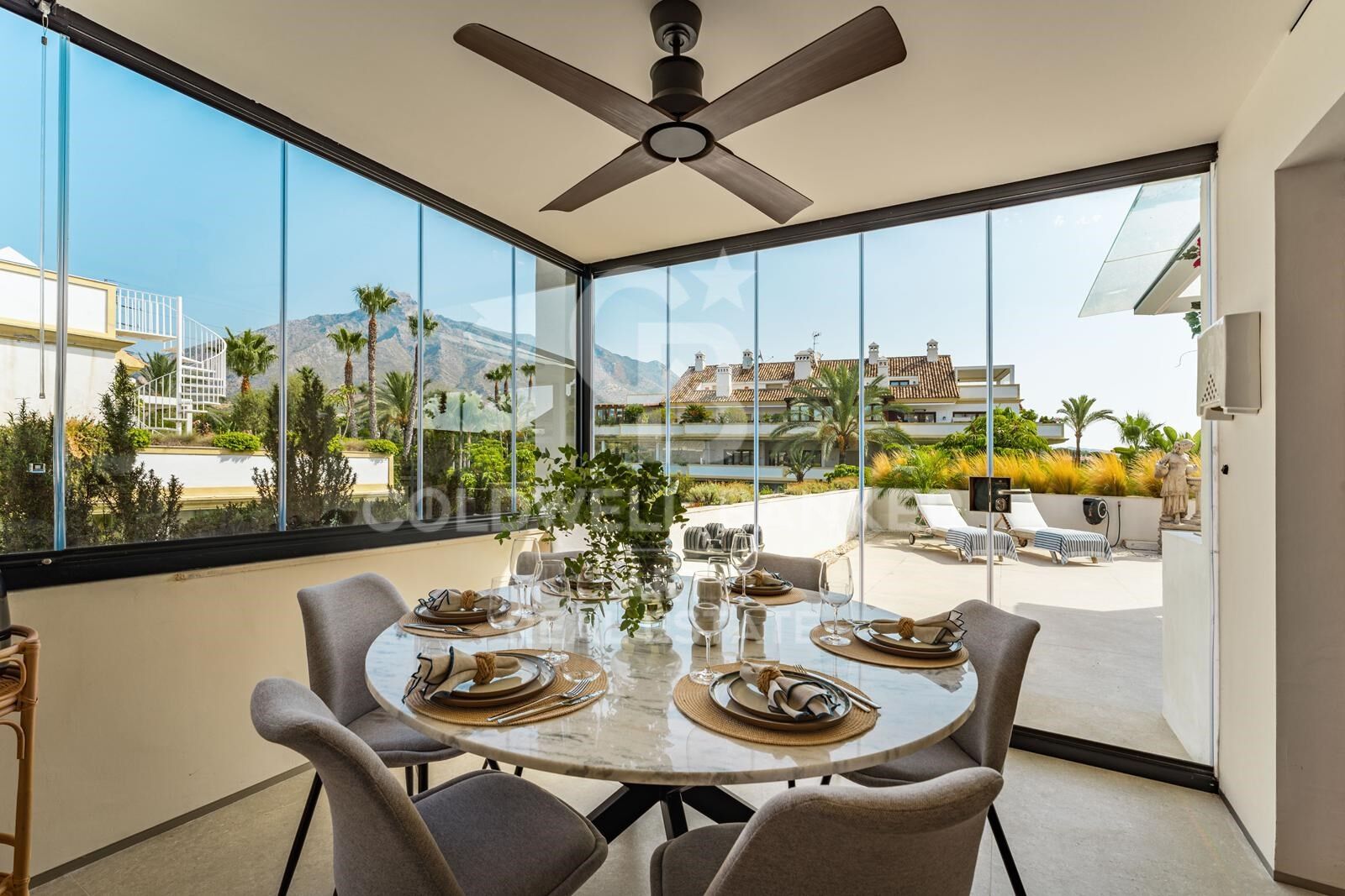 Elegant 3-bedroom duplex penthouse in Las Lomas del Rey, Marbella