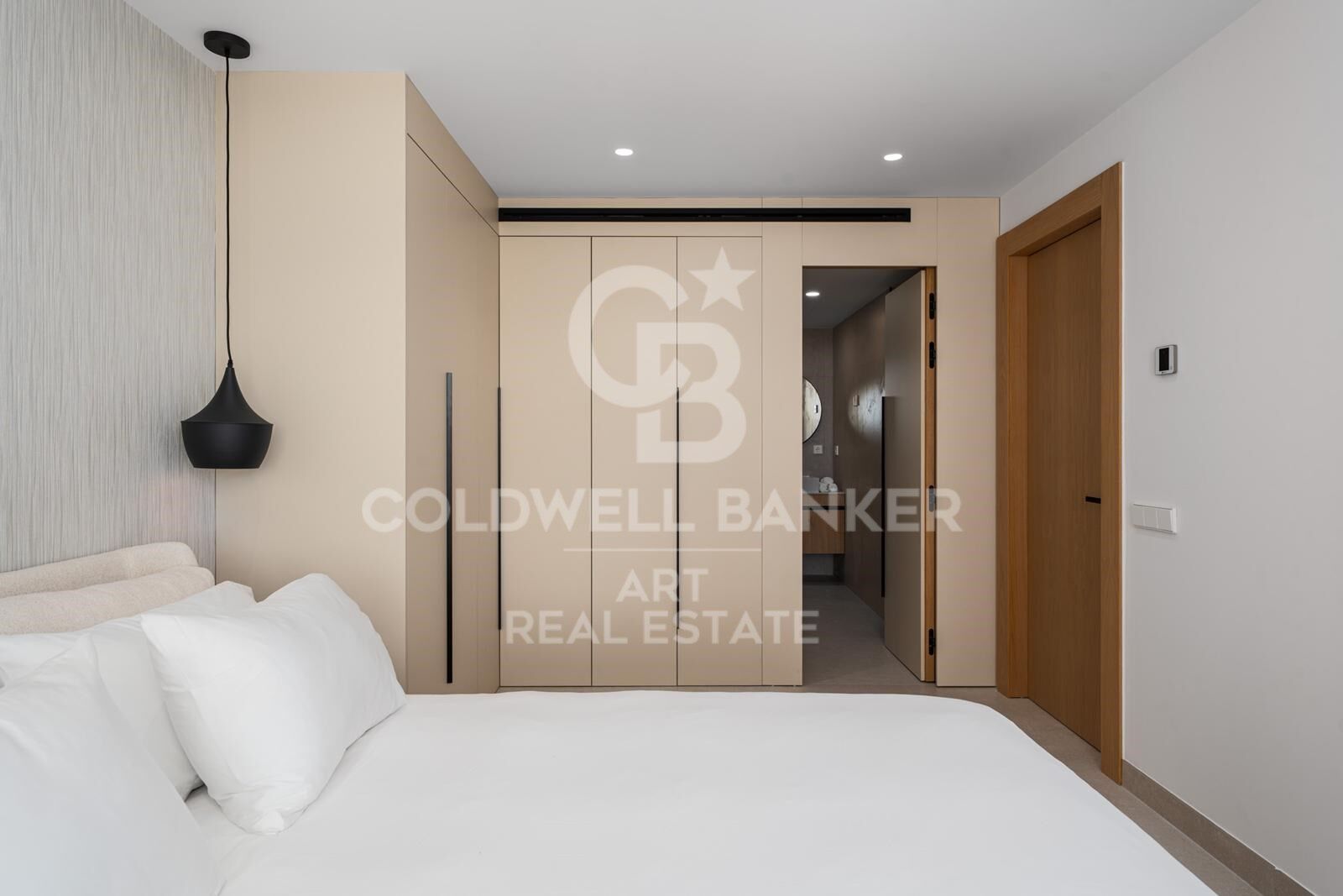 Elegantes Appartement mit Panoramablick in Nueva Andalucía, Marbella