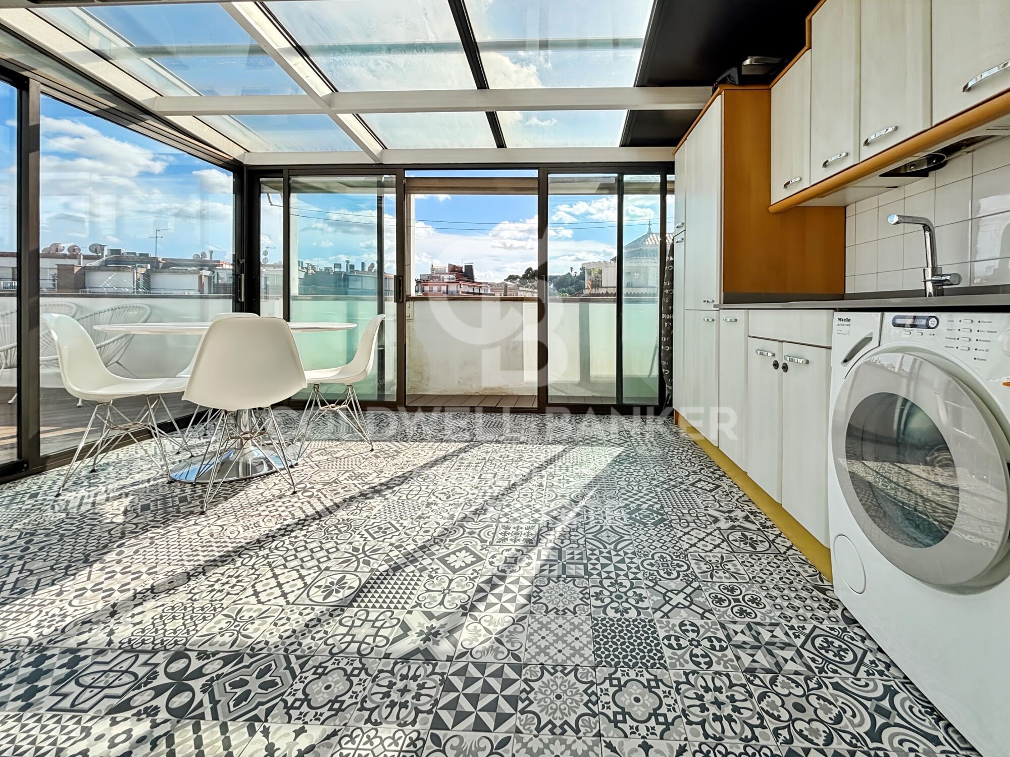 Ático con vistas al mar en la zona alta de Barcelona