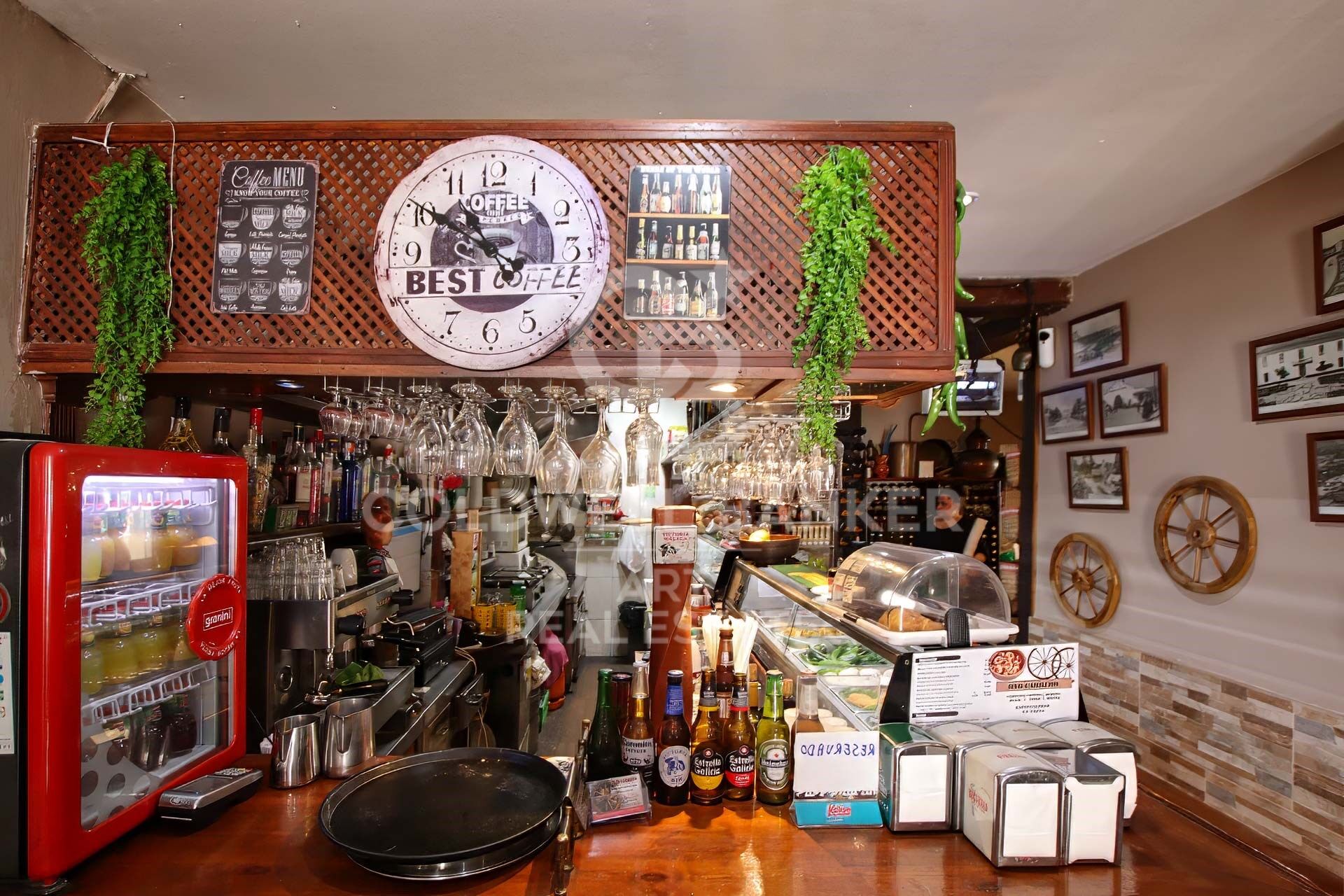 Hospitality investment in Estepona's high-growth zone