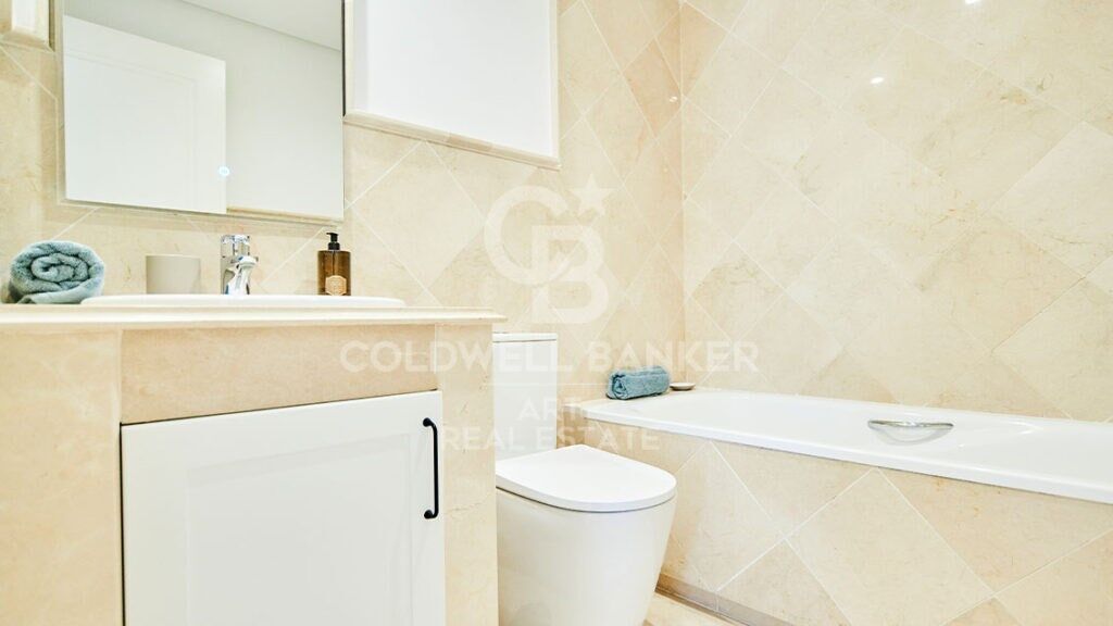 Apartments with sea views in Aloha, Marbella