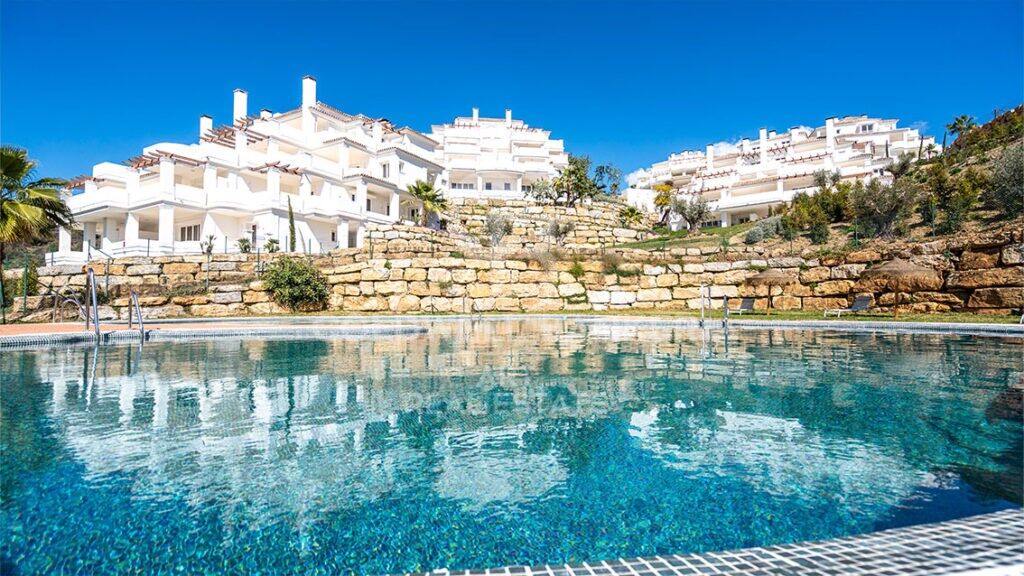Apartments with sea views in Aloha, Marbella