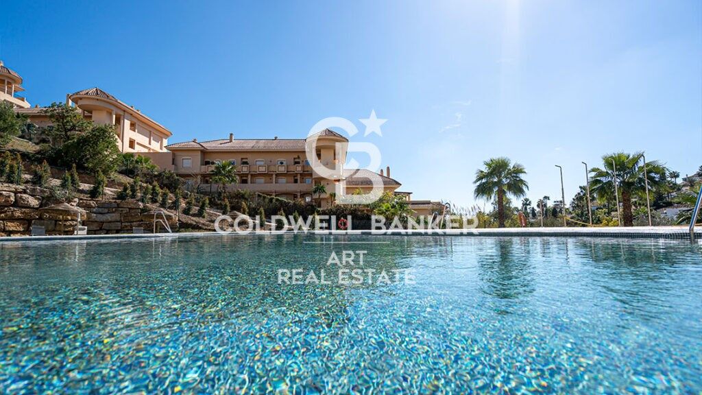 Apartments with sea views in Aloha, Marbella